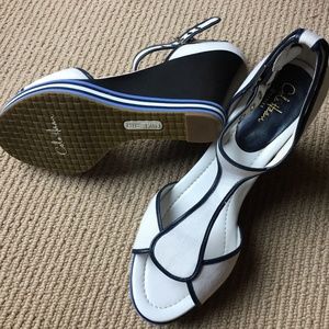 Women's Cole Haan Sandals, Nike Air Sole, Size 9